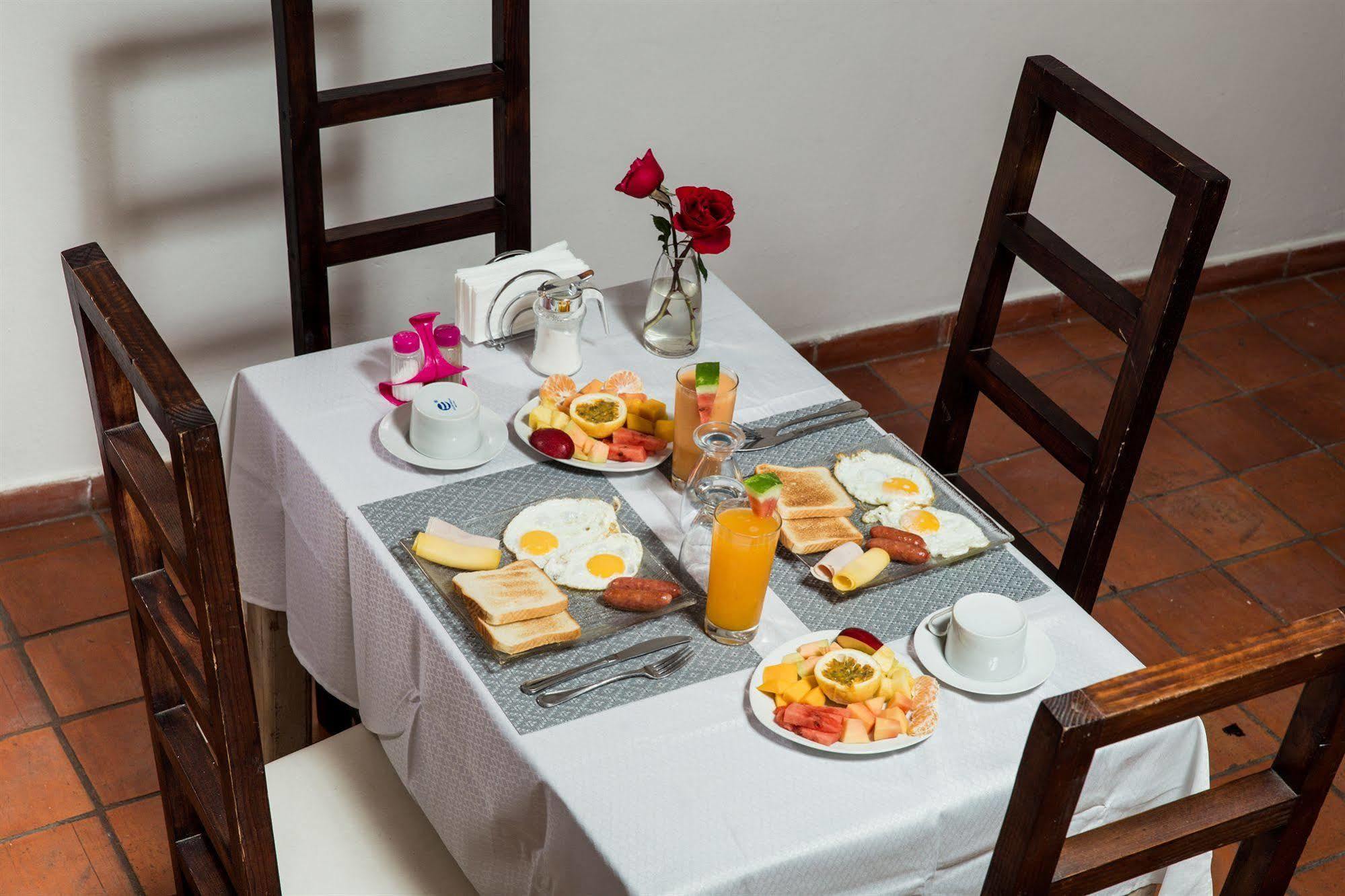 Hotel Portes 9 Santo Domingo Dış mekan fotoğraf